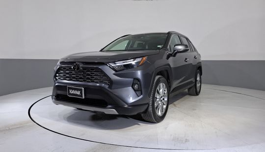 Toyota • RAV4