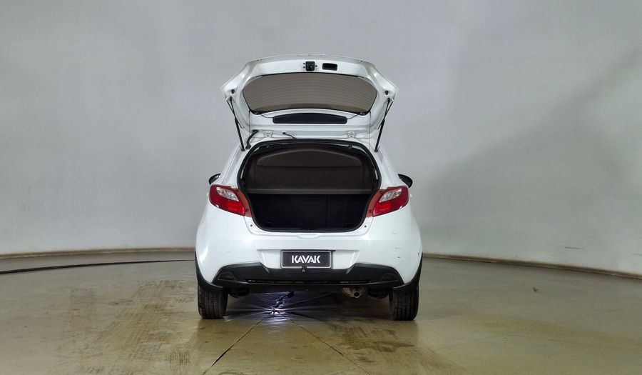Mazda 2 1.5 V Hatchback 2011