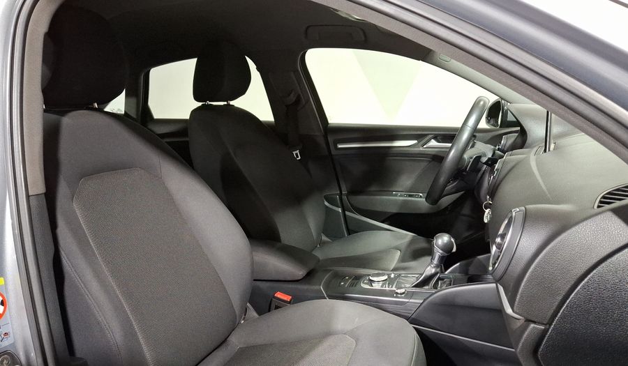 Audi A3 1.4 35 DYNAMIC DCT Sedan 2019