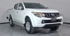 Mitsubishi L200 2.4 GASOLINA GLS DOBLE CABINA 4X2 Pickup 2017