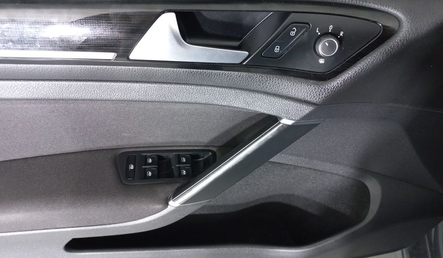 Volkswagen Golf 1.4 HIGHLINE DCT Hatchback 2018