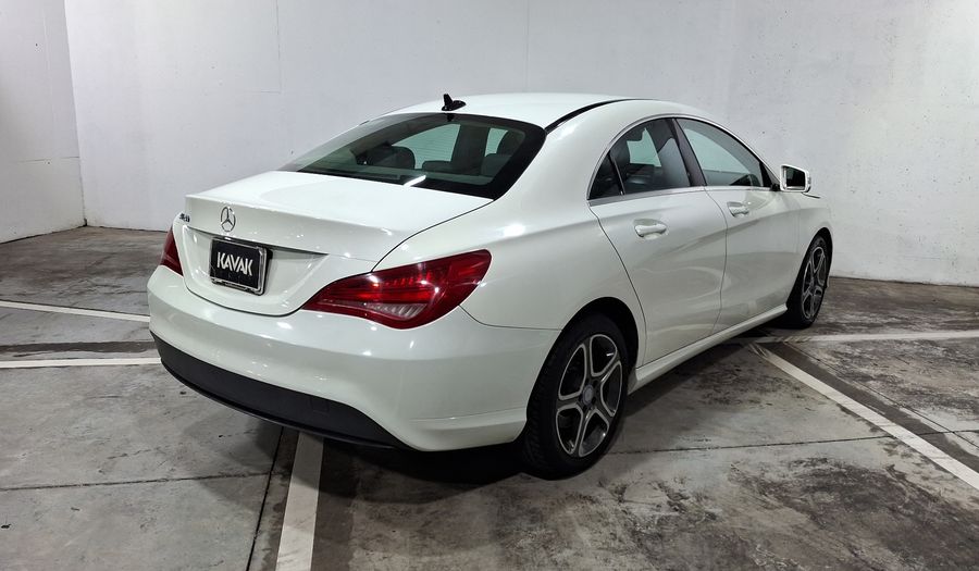 Mercedes Benz Clase Cla 1.6 CLA 200 CGI SPORT AT Coupe 2016