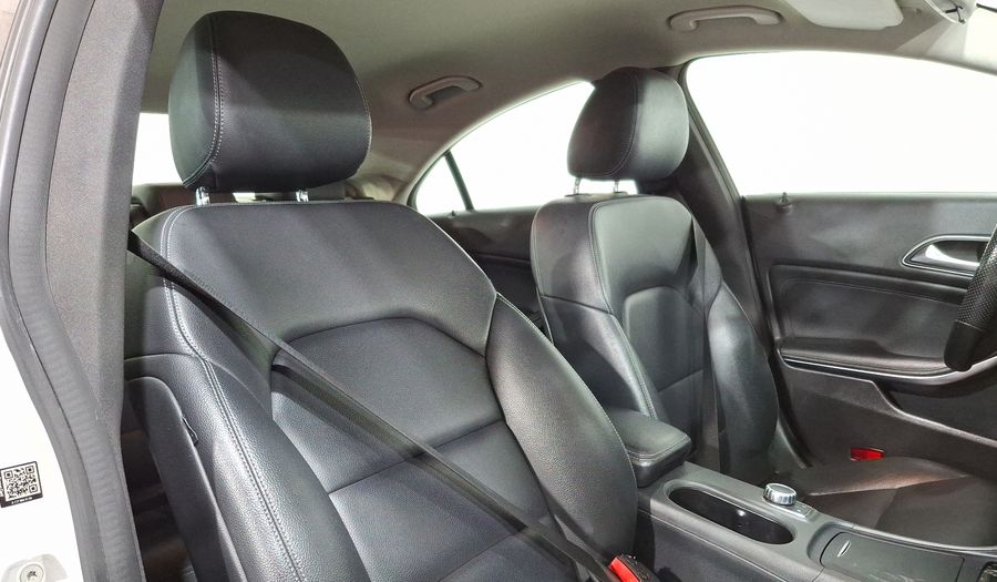 Mercedes Benz Clase Cla 1.6 CLA 200 CGI SPORT AT Coupe 2016