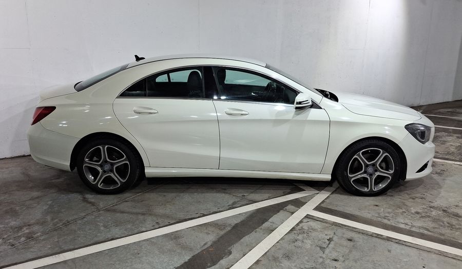 Mercedes Benz Clase Cla 1.6 CLA 200 CGI SPORT AT Coupe 2016