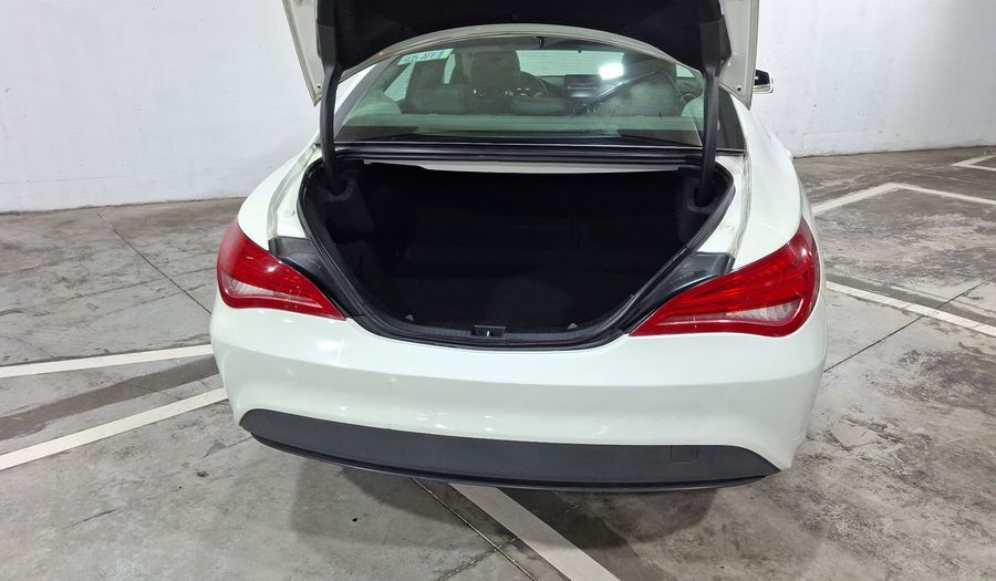 Mercedes Benz Clase Cla 1.6 CLA 200 CGI SPORT AT Coupe 2016