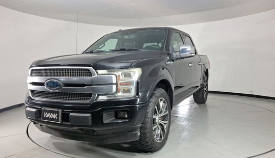 Ford • Lobo