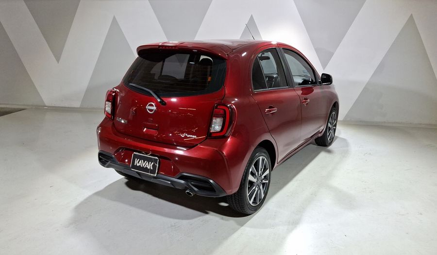 Nissan March 1.6 EXCLUSIVE Hatchback 2022
