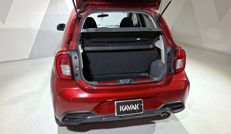 Nissan March 1.6 EXCLUSIVE Hatchback 2022