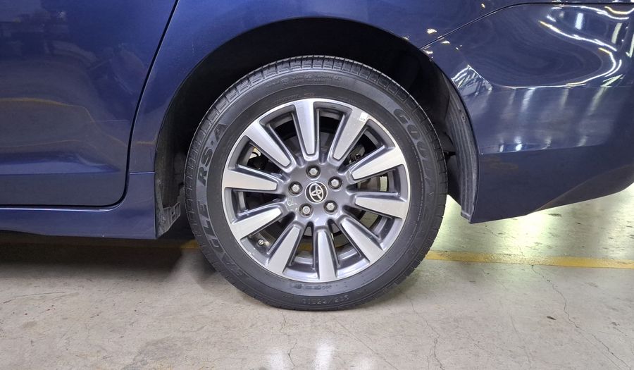 Toyota Sienna 3.5 XLE PIEL AUTO Minivan 2020