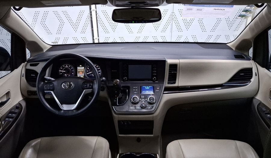 Toyota Sienna 3.5 XLE PIEL AUTO Minivan 2020