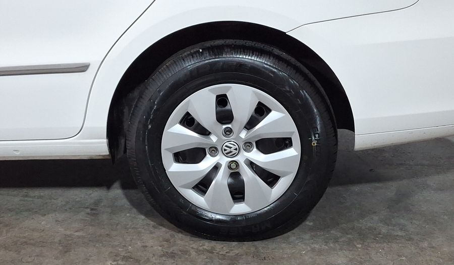 Volkswagen Gol 1.6 GL 4 PUERTAS MT Sedan 2016