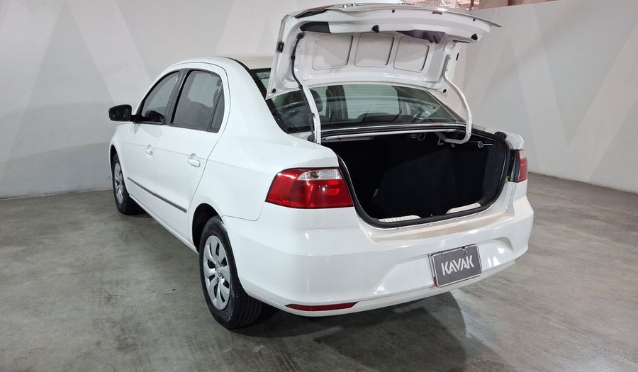 Volkswagen Gol 1.6 GL 4 PUERTAS MT Sedan 2016