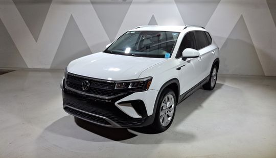 Volkswagen • Taos