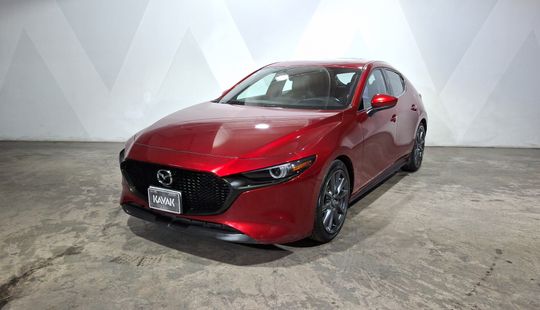Mazda • Mazda 3