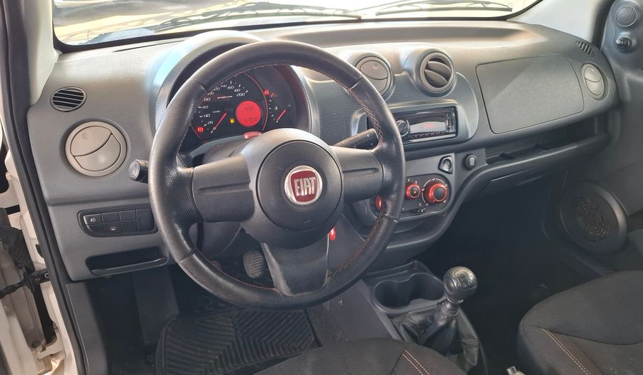 Fiat Uno 1.4 8V SPORTING 5P Hatchback 2012