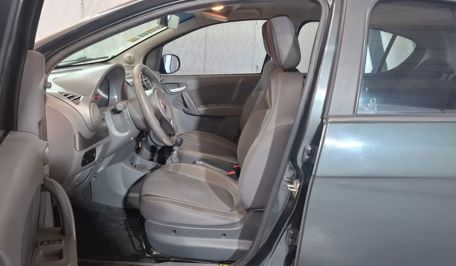 Fiat Palio 1.4 ATTRACTIVE Hatchback 2015