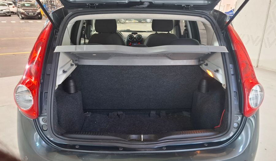 Fiat Palio 1.4 ATTRACTIVE Hatchback 2015