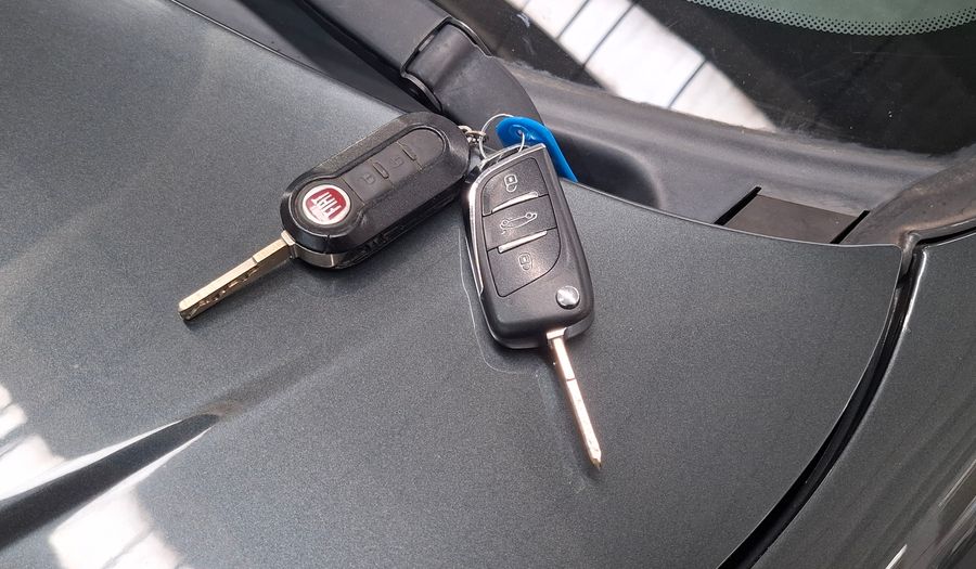 Fiat Palio 1.4 ATTRACTIVE Hatchback 2015