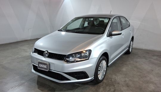 Volkswagen • Vento