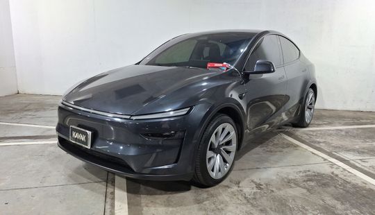 Tesla • Model Y