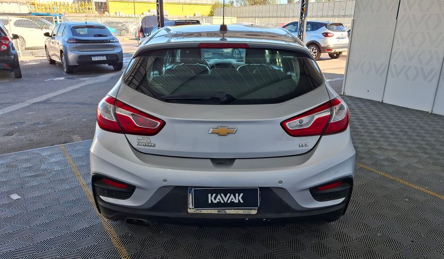 Chevrolet Cruze Ii 1.4 LTZ AT Hatchback 2017