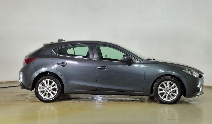 Mazda 3 2.0 SKYACTIV-G V Hatchback 2015