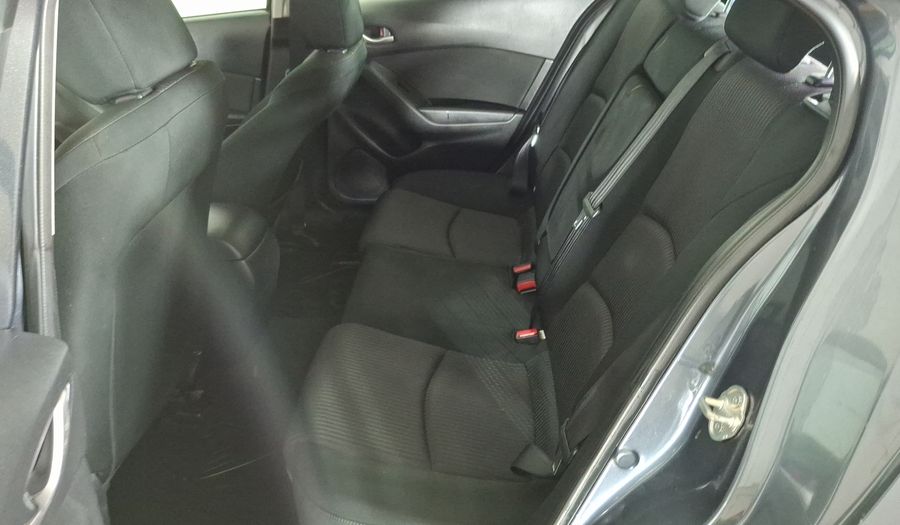 Mazda 3 2.0 SKYACTIV-G V Hatchback 2015
