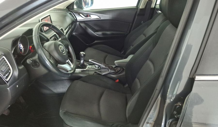 Mazda 3 2.0 SKYACTIV-G V Hatchback 2015