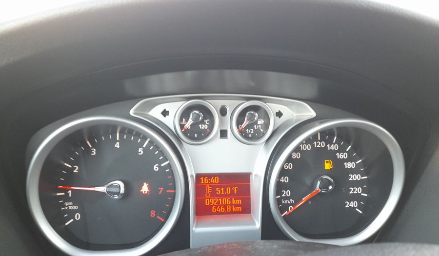 Ford Focus Ii 2.0 GHIA Hatchback 2011
