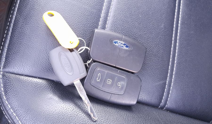 Ford Focus Ii 2.0 GHIA Hatchback 2011
