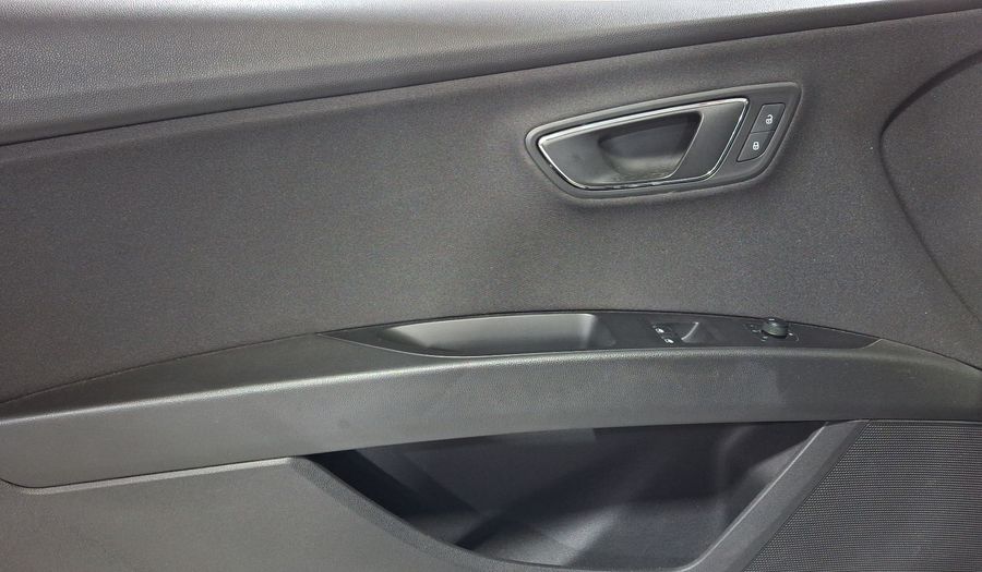 Seat Leon 1.4 SC STYLE 150HP DSG Hatchback 2016