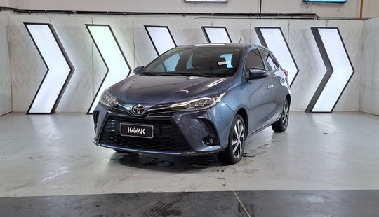 Toyota • Yaris