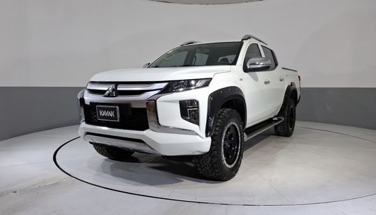 Mitsubishi • L200