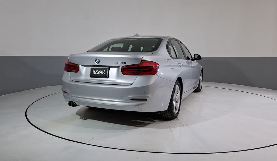 Bmw Serie 3 2.0 320IA Sedan 2016