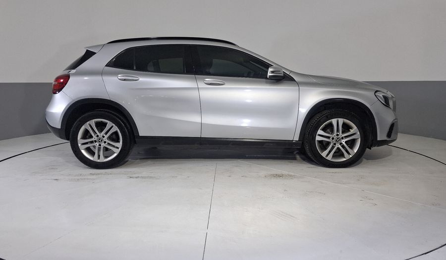 Mercedes Benz Clase Gla 1.6 GLA 200 DCT Suv 2018