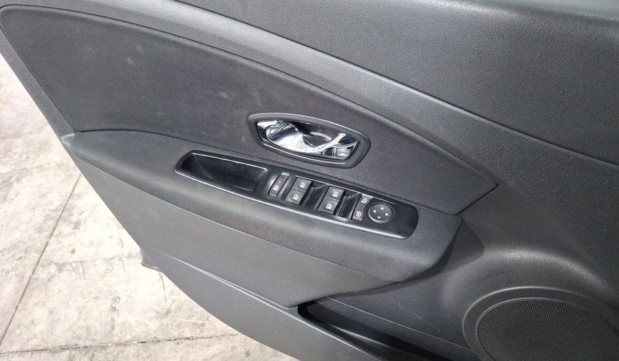 Renault Fluence 2.0 DYNAMIQUE AT Sedan 2015