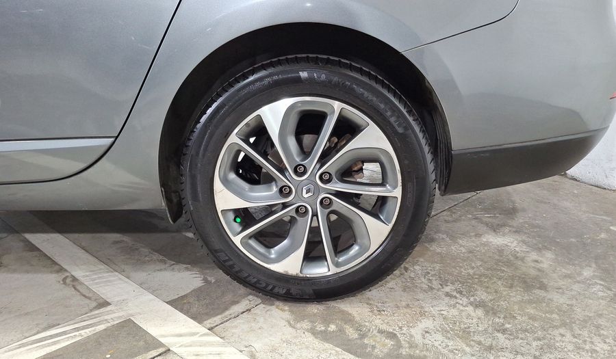 Renault Fluence 2.0 DYNAMIQUE AT Sedan 2015