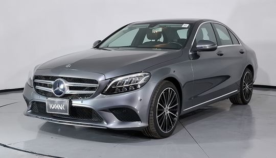 Mercedes Benz • Clase C