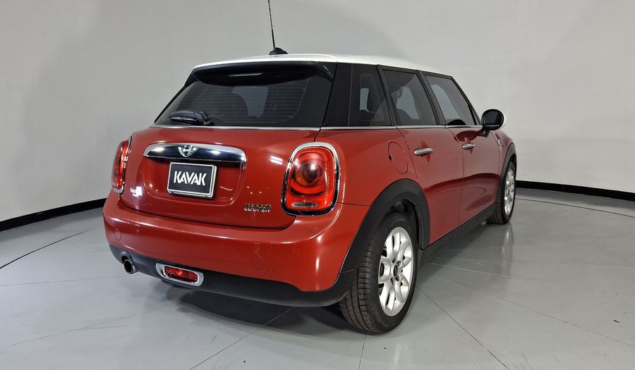 Mini Cooper 1.5 COOPER CHILI AT Hatchback 2016