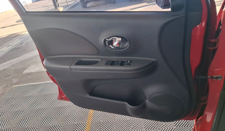 Nissan March 1.6 SENSE Hatchback 2017