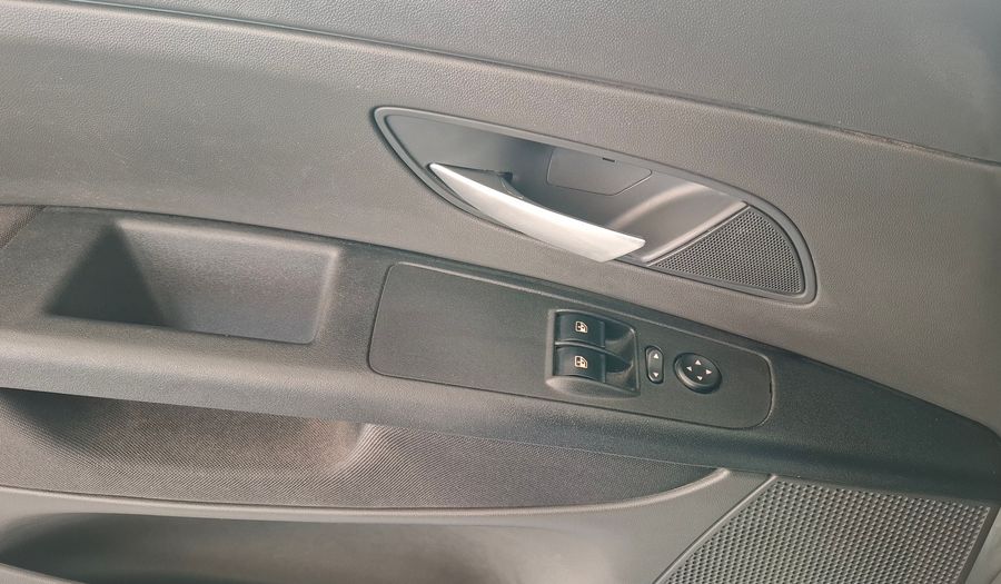 Fiat Punto 1.4 ATTRACTIVE 5P Hatchback 2011