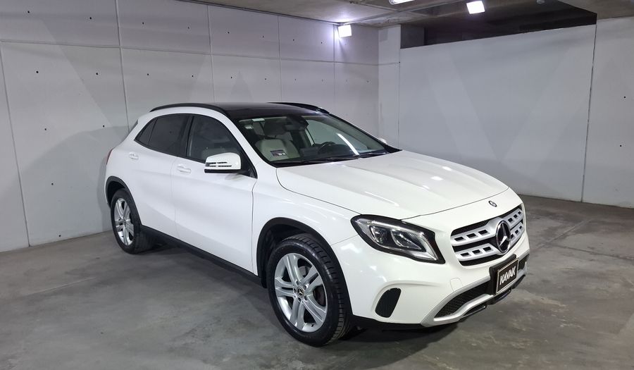 Mercedes Benz Clase Gla 1.6 GLA 200 DCT Suv 2020