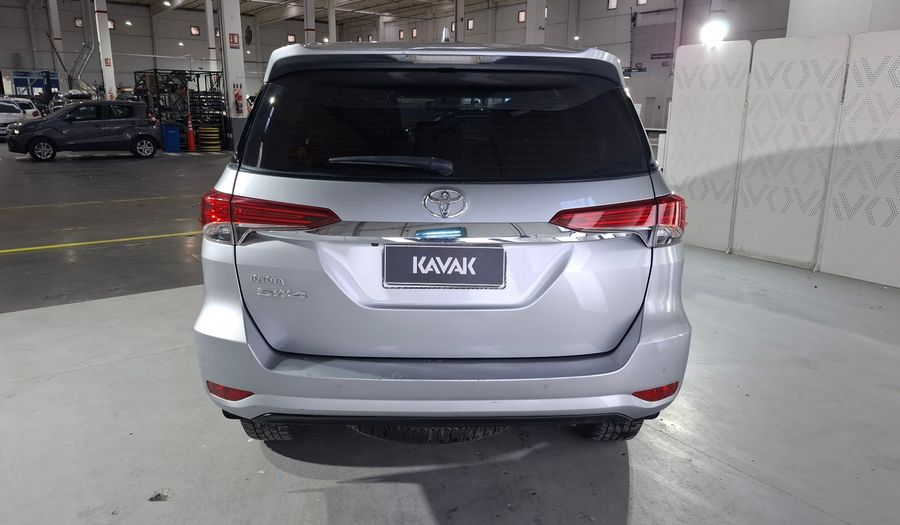 Toyota Sw4 2.8 TDI SR 4WD Suv 2021