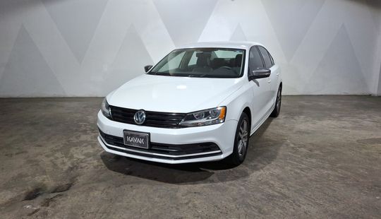 Volkswagen • Jetta