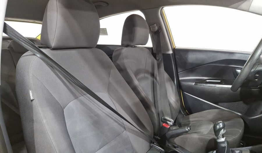 Kia Rio 1.6 LX MT Hatchback 2016