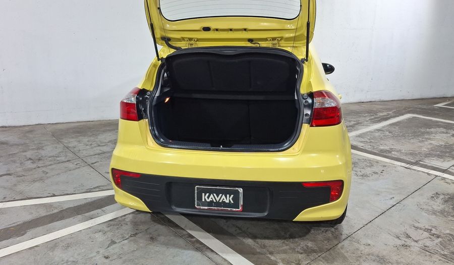 Kia Rio 1.6 LX MT Hatchback 2016