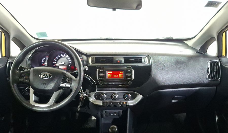 Kia Rio 1.6 LX MT Hatchback 2016