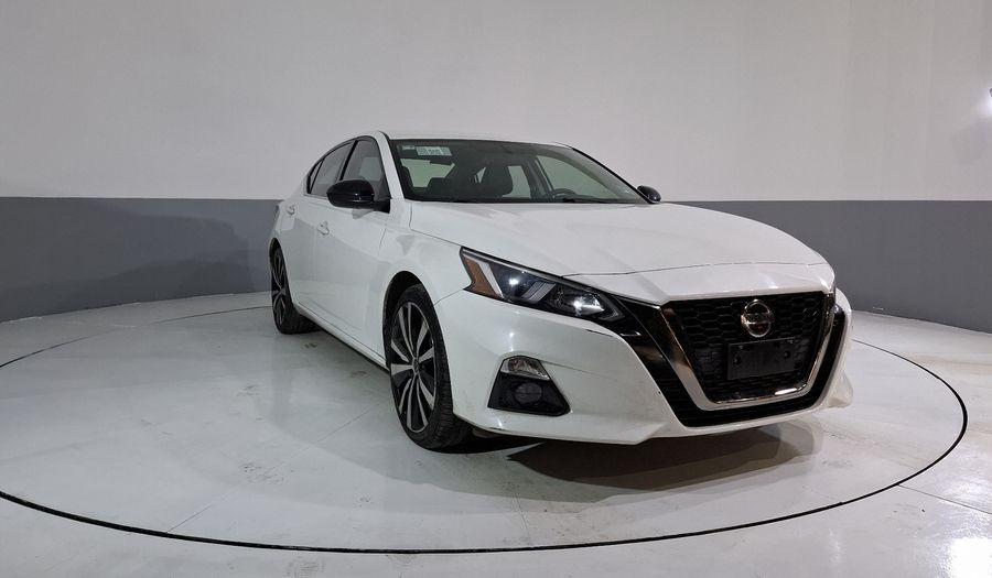 Nissan Altima 2.0 SR CVT Sedan 2021
