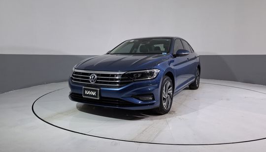 Volkswagen • Jetta