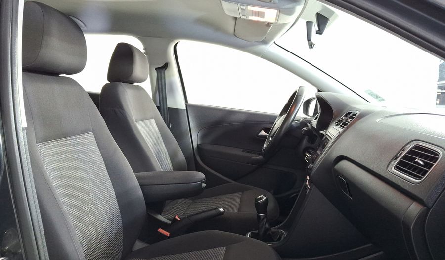 Volkswagen Polo 1.6 COMFORTLINE PLUS Hatchback 2021